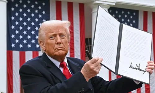 Tarif Baru AS: Trump Tunda Batas Waktu, Jepang dan Korsel Kena Bea 25 Persen