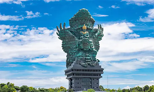 Mengenal Patung Garuda Wisnu Kencana, Landmark Paling Ikonik di Bali